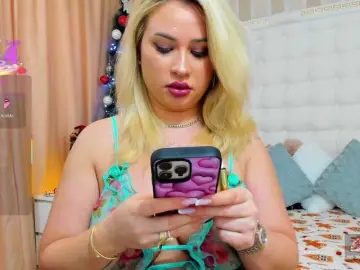 Sassyqueen  live sex cam