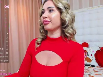 Sassyqueen  live sex cam