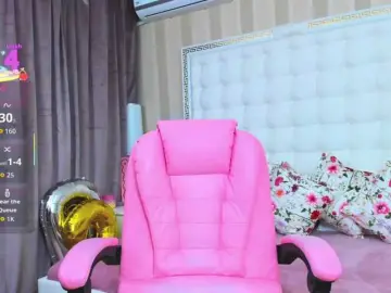 Sassyqueen  live sex cam
