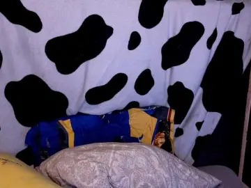 DarinaWilson  live sex cam