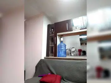 EmilyCCm  live sex cam