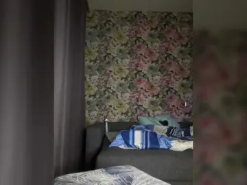 Liklik  live sex cam