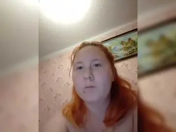 Lo-li-ta  live sex cam