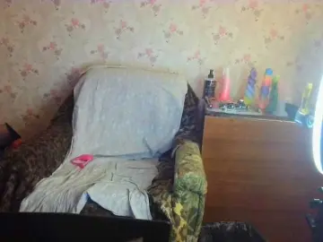 Lo-li-ta  live sex cam