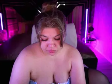 LyalyaPiska  live sex cam