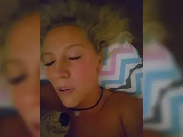 MoonKitten  live sex cam