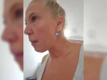 MoonKitten  live sex cam