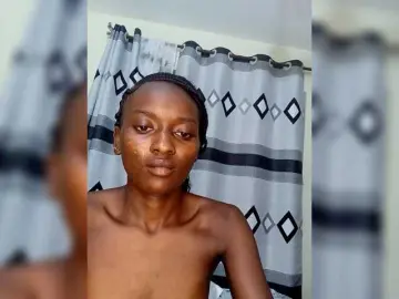 Petitevenus  live sex cam