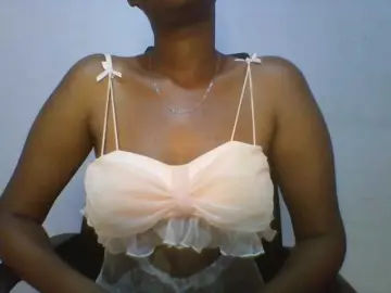 Pretty-thalia1  live sex cam