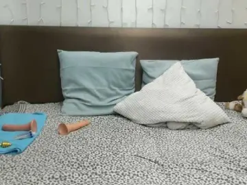 ZoeKhalifa  live sex cam