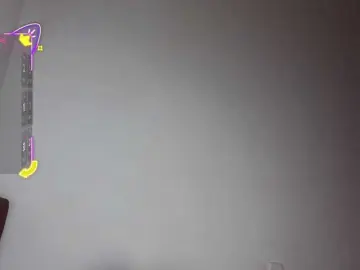 Victoria121  live sex cam