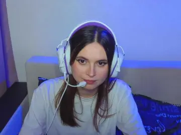 AliceIMonta  live sex cam