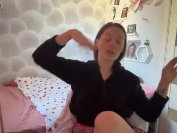 EvaxBlushx  live sex cam