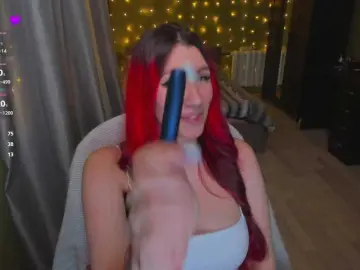 Girlfromanothercity  live sex cam