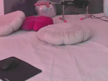HollyTaillor  live sex cam