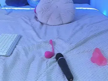 HollyTaillor  live sex cam