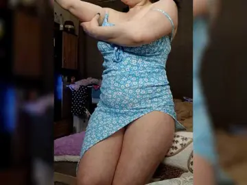 IRUSIK11  live sex cam