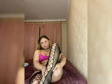 LuxuryAlya8  live sex cam