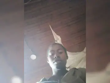 Miranda7  live sex cam