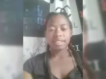 Miranda7  live sex cam