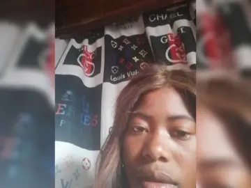 Miranda7  live sex cam