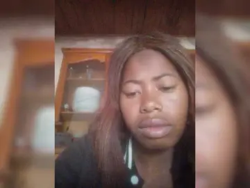 Miranda7  live sex cam