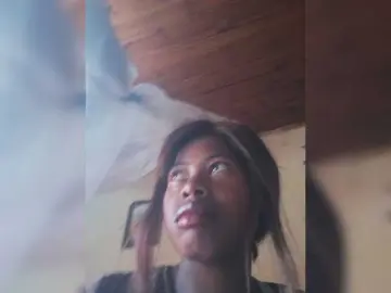 Miranda7  live sex cam
