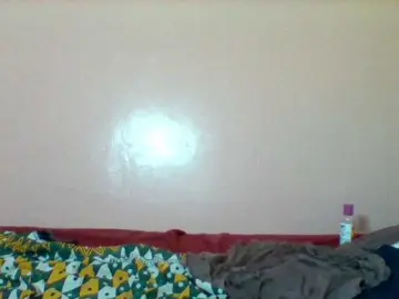 Sexyapple2002  live sex cam