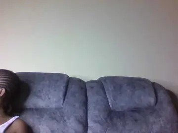 Sexydolly2  live sex cam