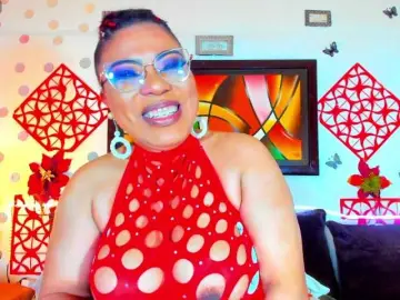 XxXbrunettesquirtxXx  live sex cam