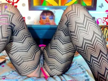 XxXbrunettesquirtxXx  live sex cam