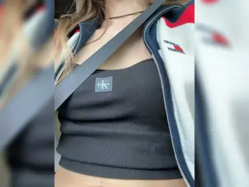 Amelia575-1  live sex cam