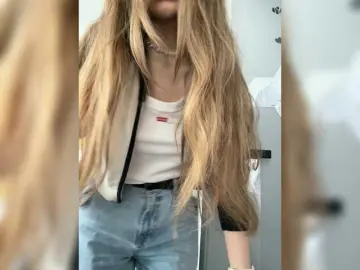 Amelia575-1  live sex cam