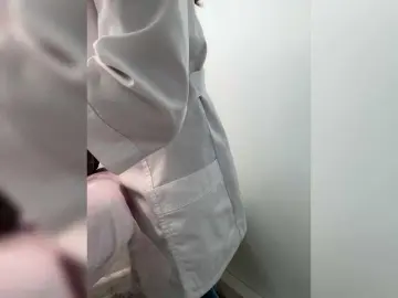 Amelia575-1  live sex cam