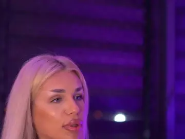 IvyRowa  live sex cam