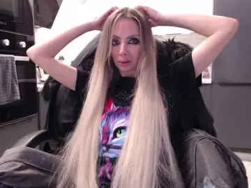 Blondalina  live sex cam