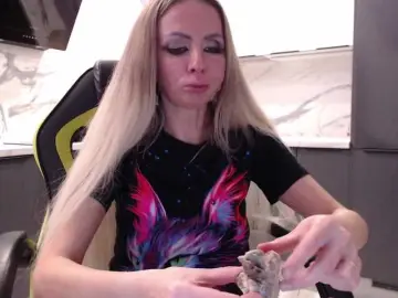 Blondalina  live sex cam