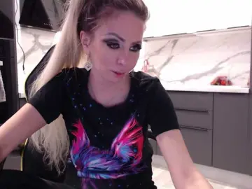 Blondalina  live sex cam
