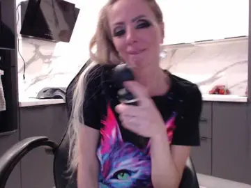 Blondalina  live sex cam