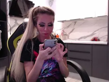 Blondalina  live sex cam