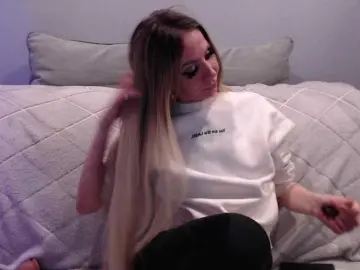 Blondalina  live sex cam