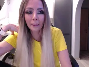 Blondalina  live sex cam