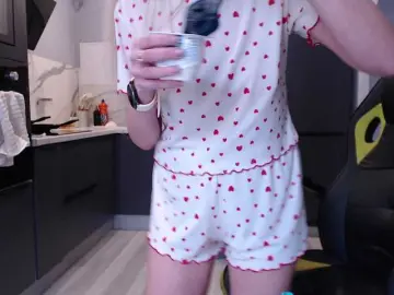 Blondalina  live sex cam