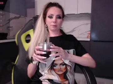 Blondalina  live sex cam