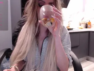 Blondalina  live sex cam
