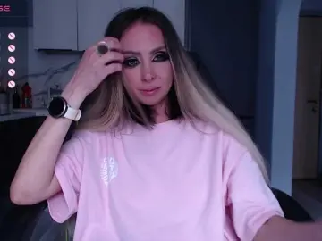 Blondalina  live sex cam