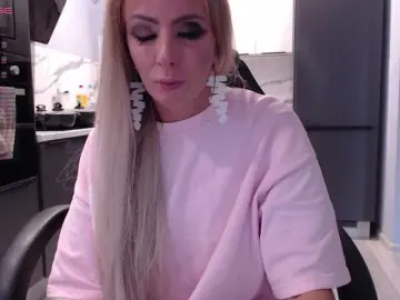 Blondalina  live sex cam