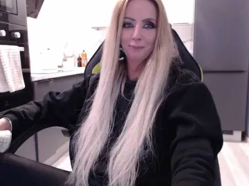 Blondalina  live sex cam