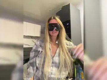 Blondalina  live sex cam