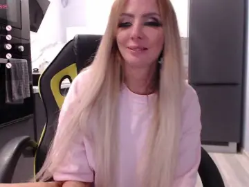 Blondalina  live sex cam